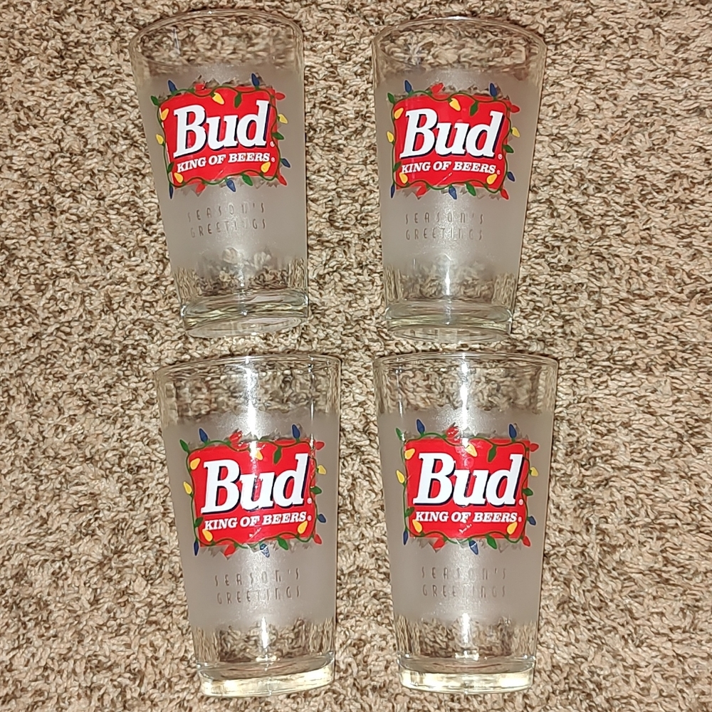 Set of 4 Bud king of beers holiday tumblers